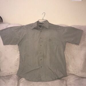 Van huesen medium 15-15.5” tan and blue button down